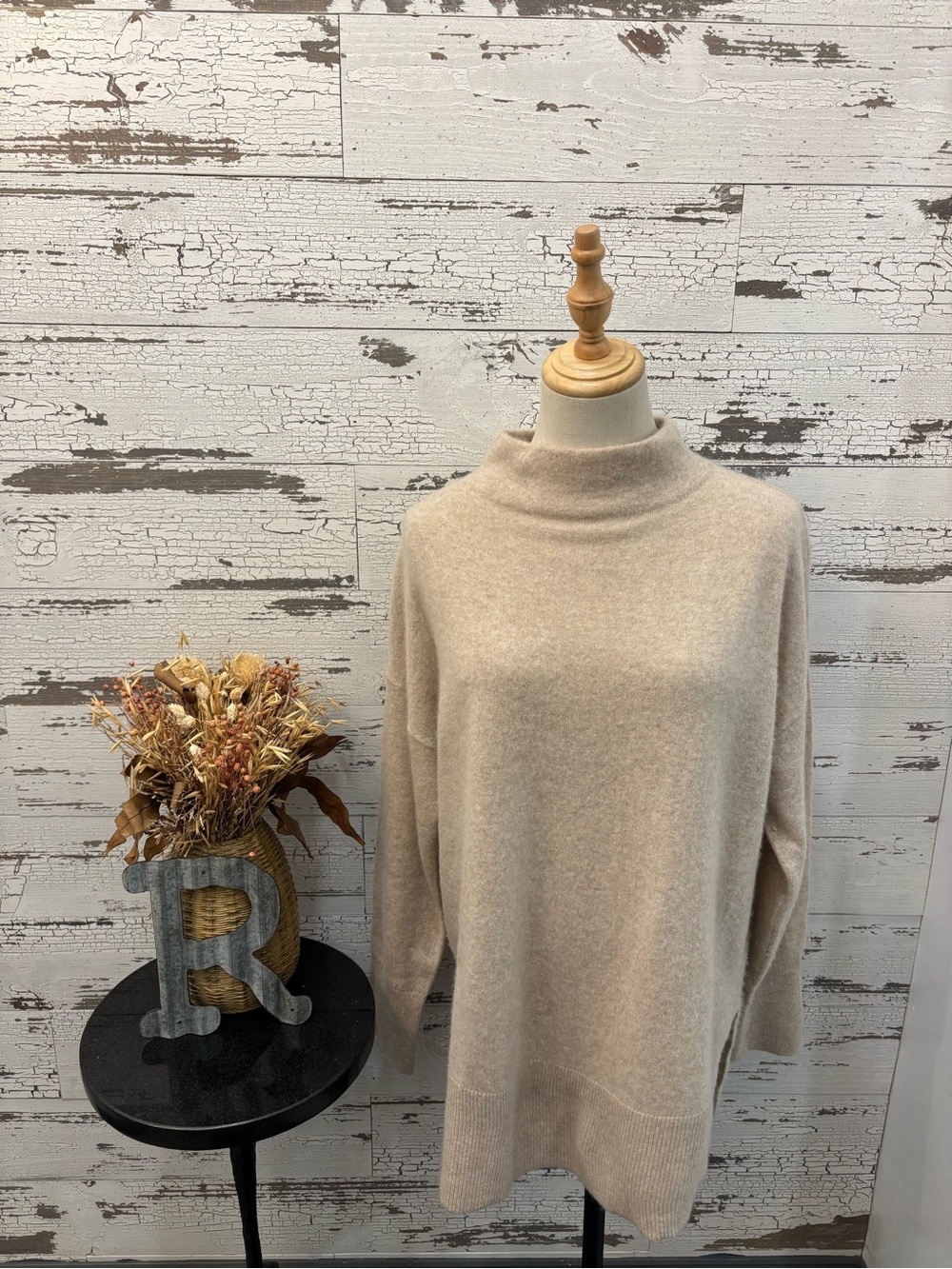 Nordstrom Cashmere Light Beige Turtleneck Pullover Sweater